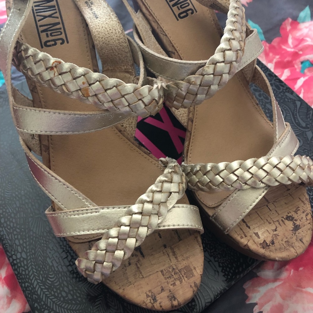 Cork wedges